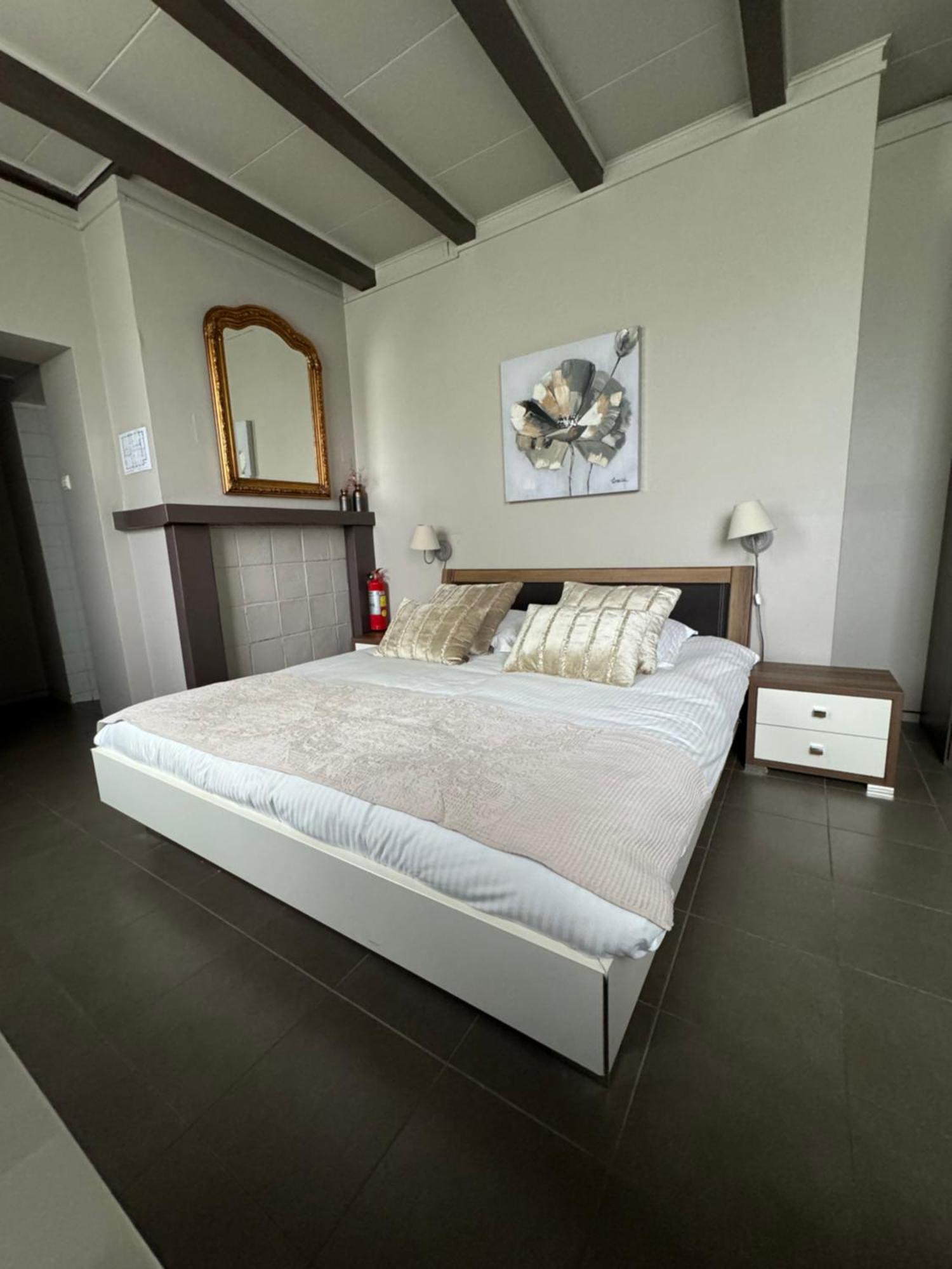 Bed and Breakfast Ouwe Schuure Слёйс Экстерьер фото
