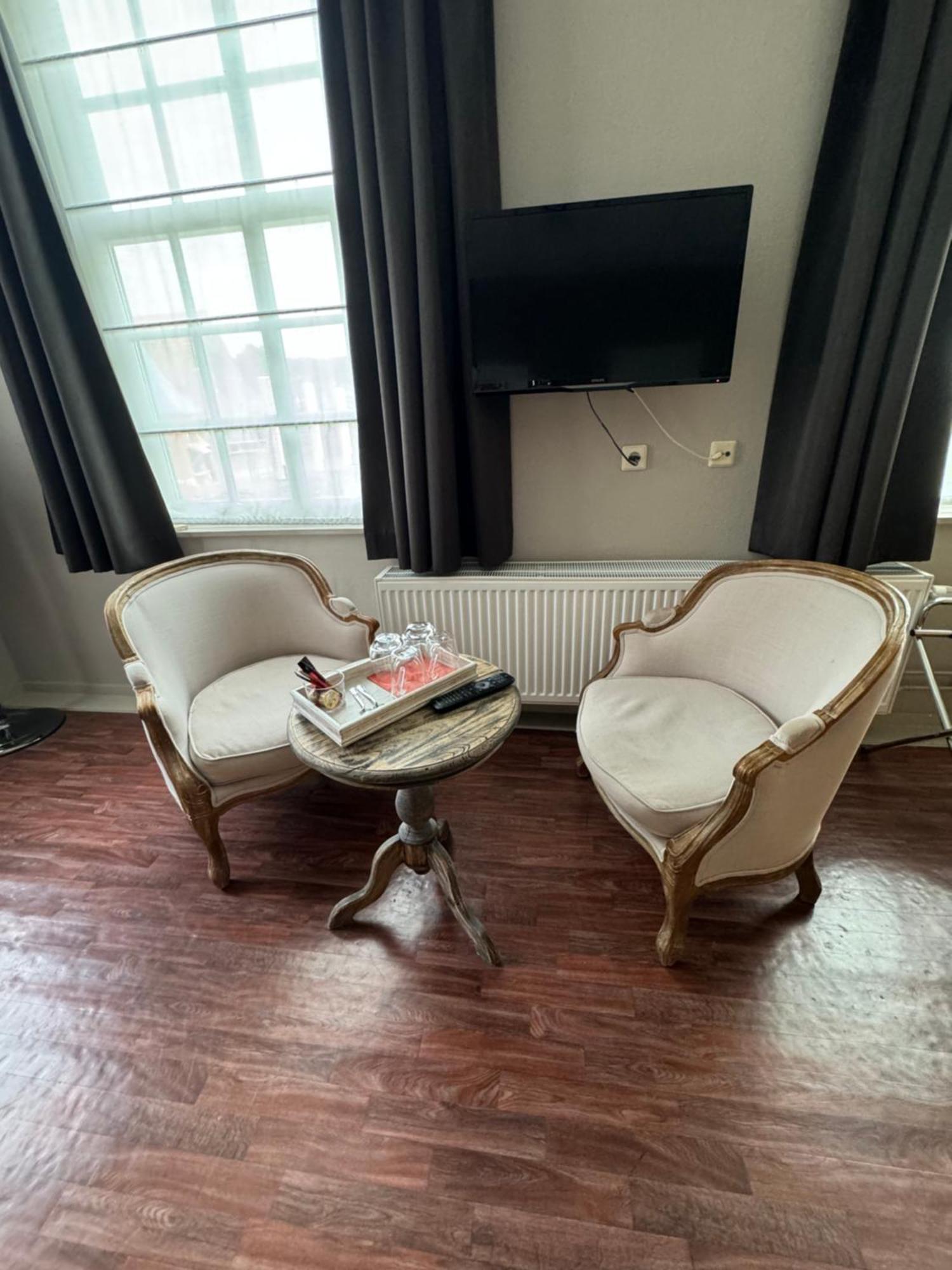 Bed and Breakfast Ouwe Schuure Слёйс Экстерьер фото
